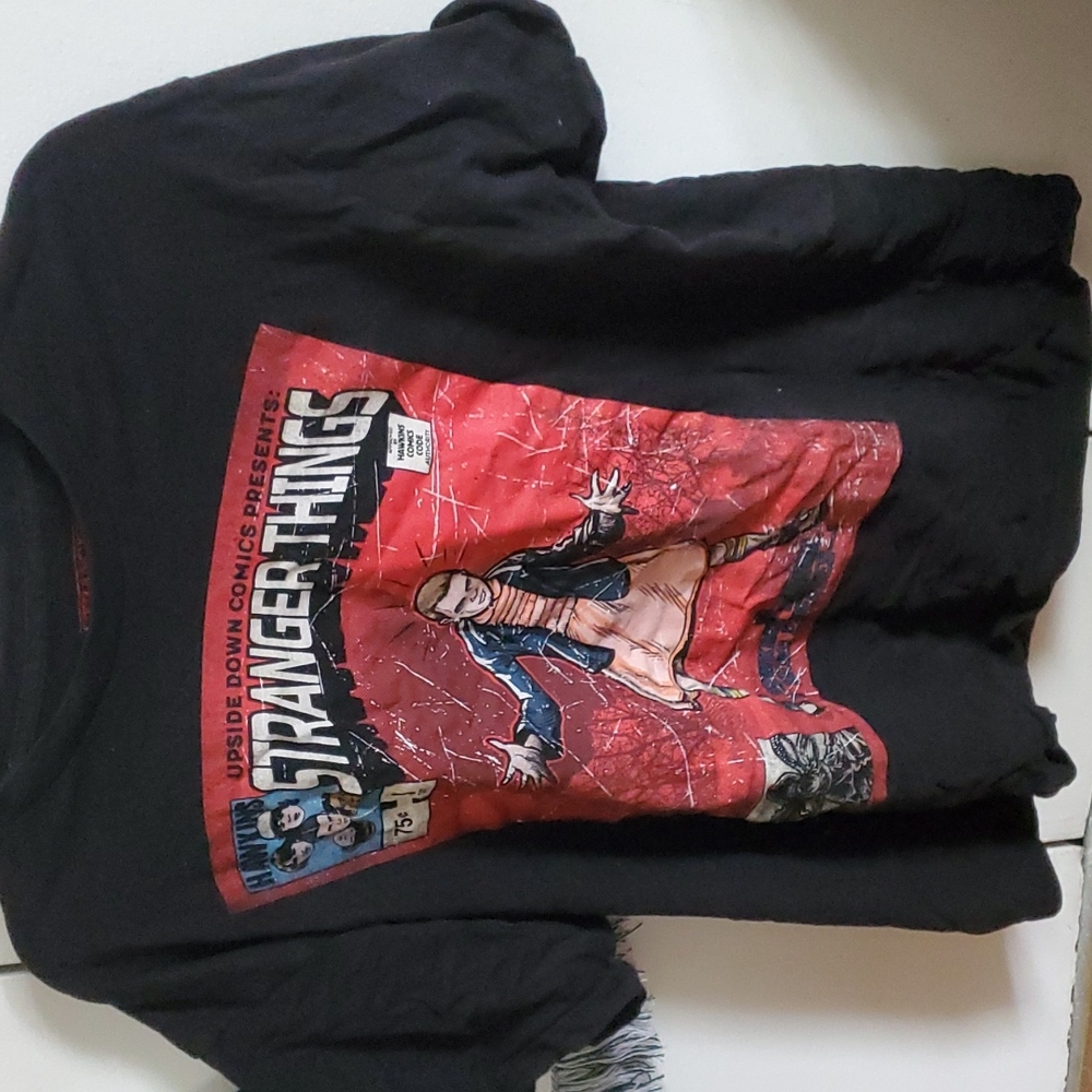 Stranger Things Marvel Parody Shirt XL